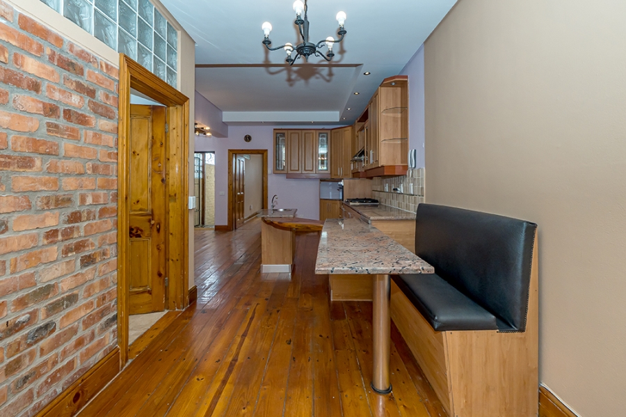 To Let 2 Bedroom Property for Rent in Woodstock Western Cape